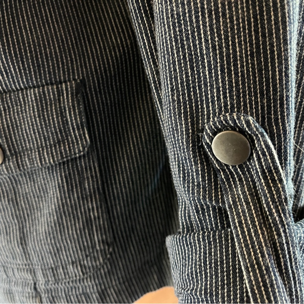 Jacket - Picture 2 of 5